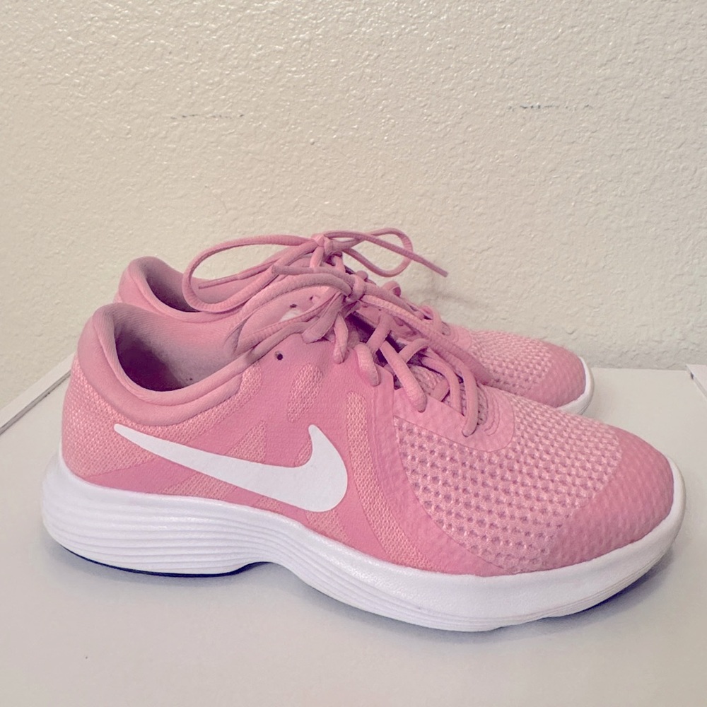 Nike Women's Pink Running Shoes